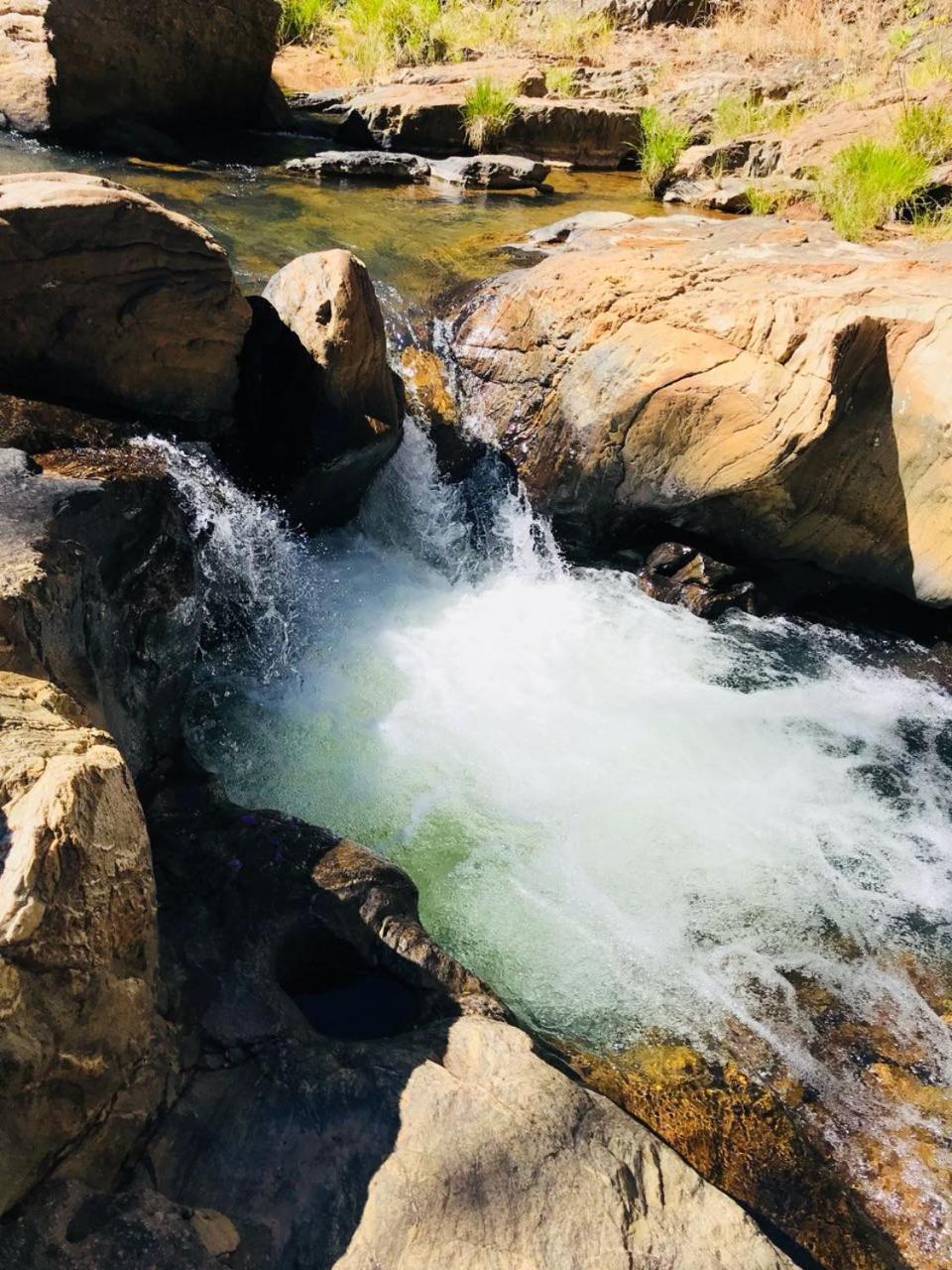 Pousada Cachoeira Do Lobo Бело Оризонти Екстериор снимка